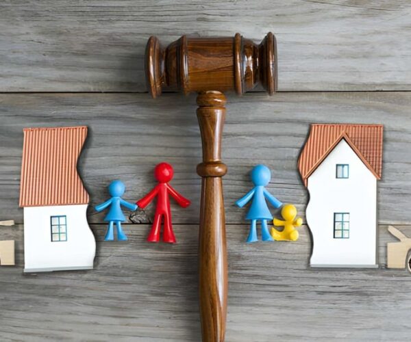 How a Family Lawyer in Mississauga Helps Families Reach Fair Settlements