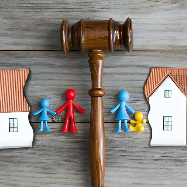 How a Family Lawyer in Mississauga Helps Families Reach Fair Settlements