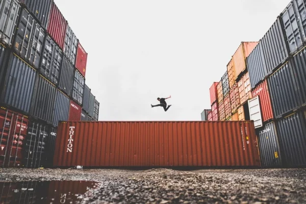 Should You Rent or Buy a Shipping Container? Few Questions to Ask